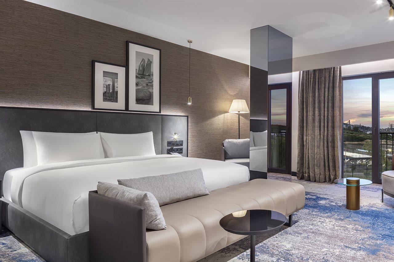 Radisson Hotel Izmir Aliaga Esterno foto
